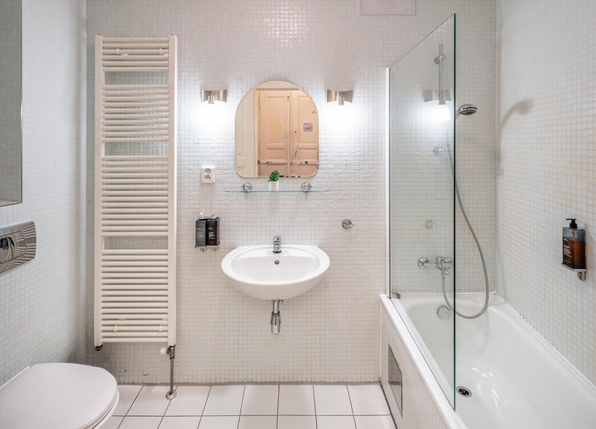 6 Continents By Adrez Apartment Prag