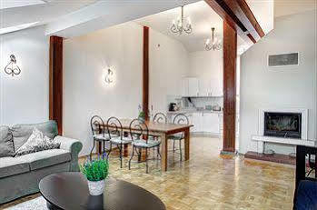 Appartement 6 Continents By Adrez Praag